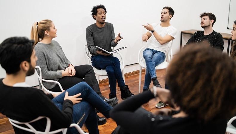 Groupe de parole : L'importance de partager et d'écouter pour une sexualité épanouie